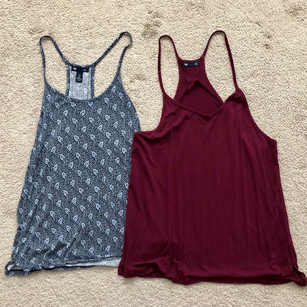Set of two GAP tanks